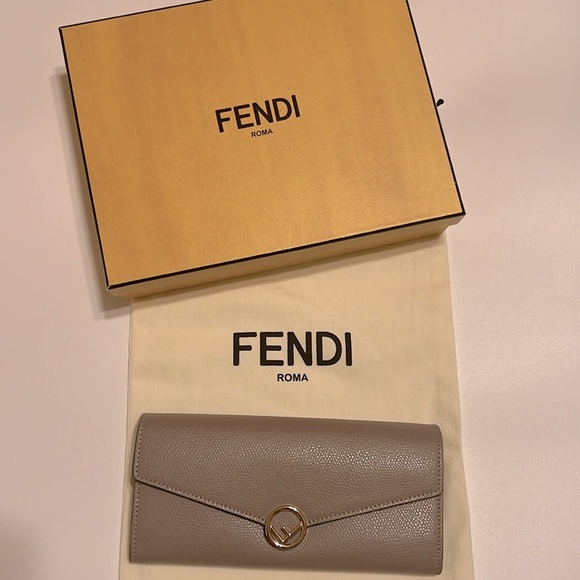 Fendi Logo Plaque Continental Wallet - Picture 10 of 17